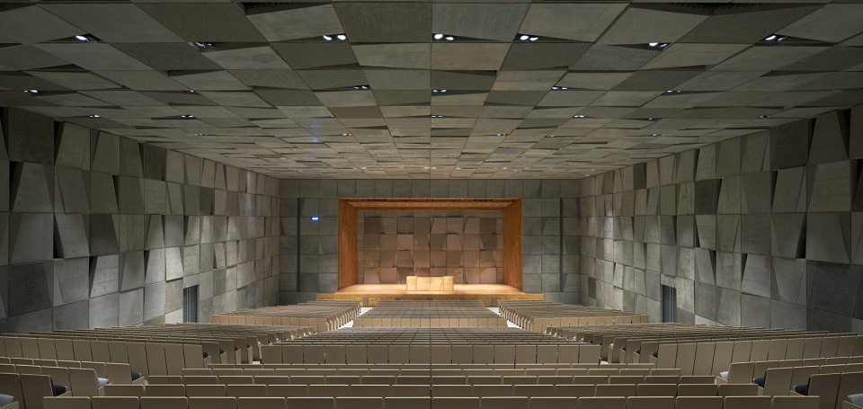 Waseda University Senior High School Auditorium by Nikken Sekkei Ltd