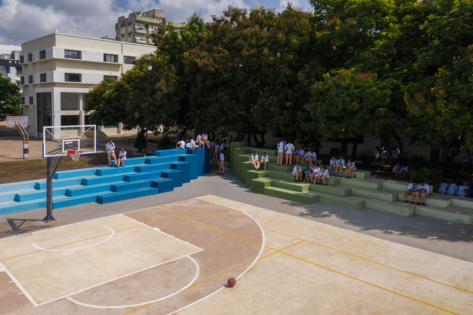 multipurpose court at st marys school by playball studio