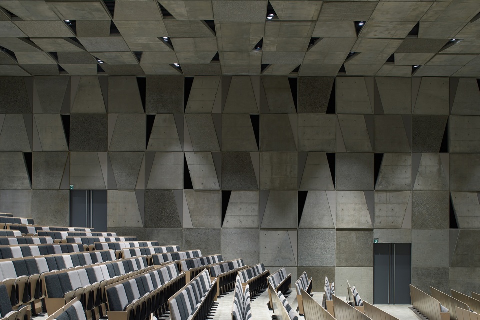 Waseda University Senior High School Auditorium by Nikken Sekkei Ltd