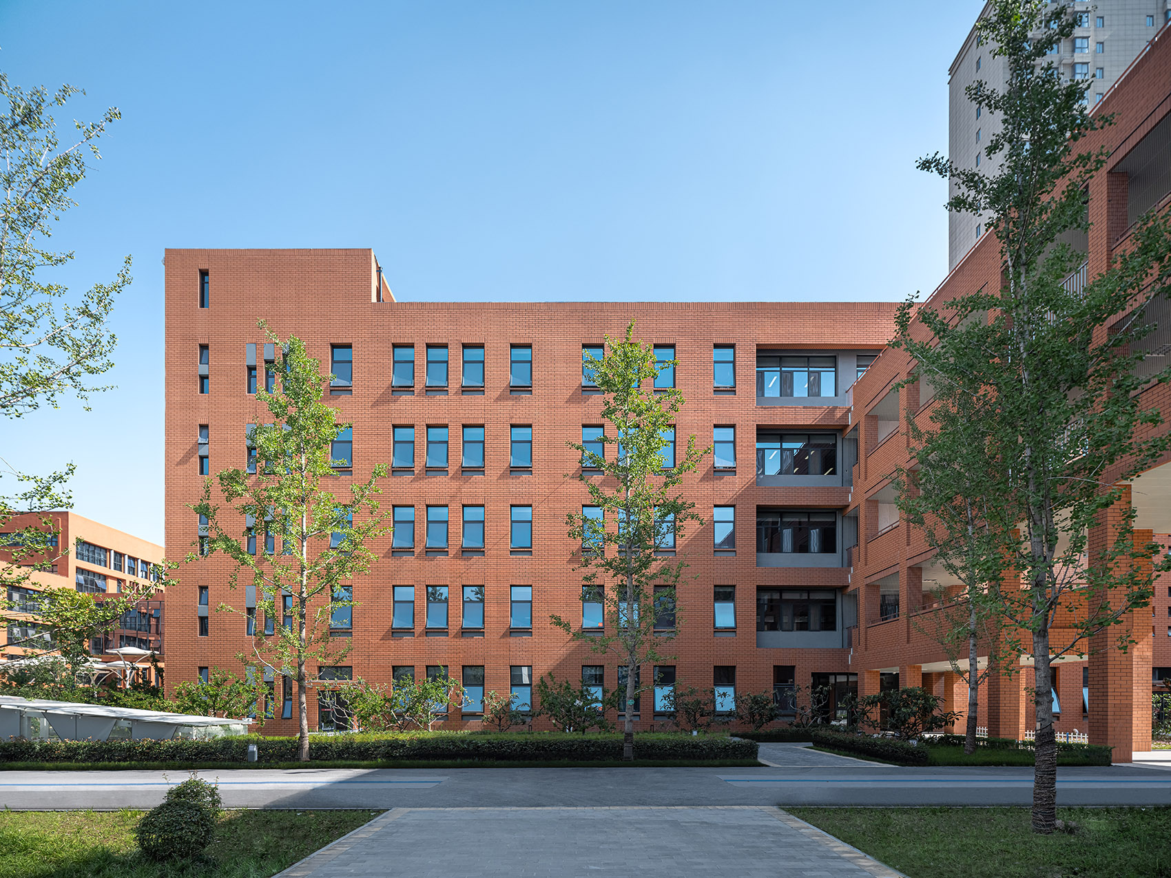 Xianyang weicheng high school by thad 