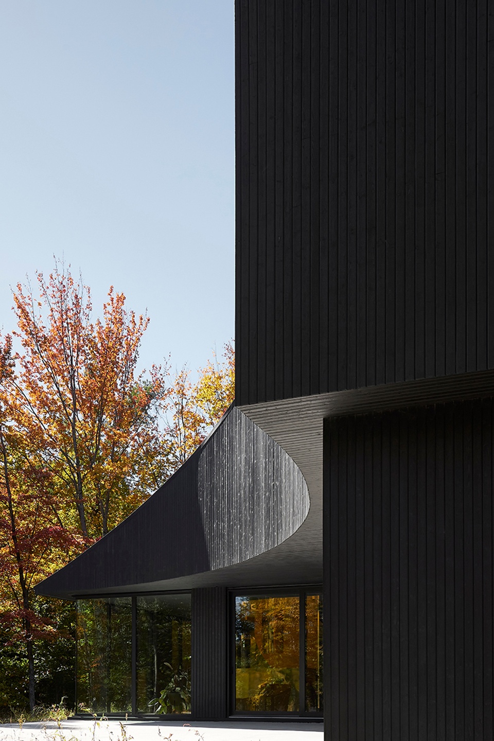 MEV Cabin by Jean Verville architectes pcl