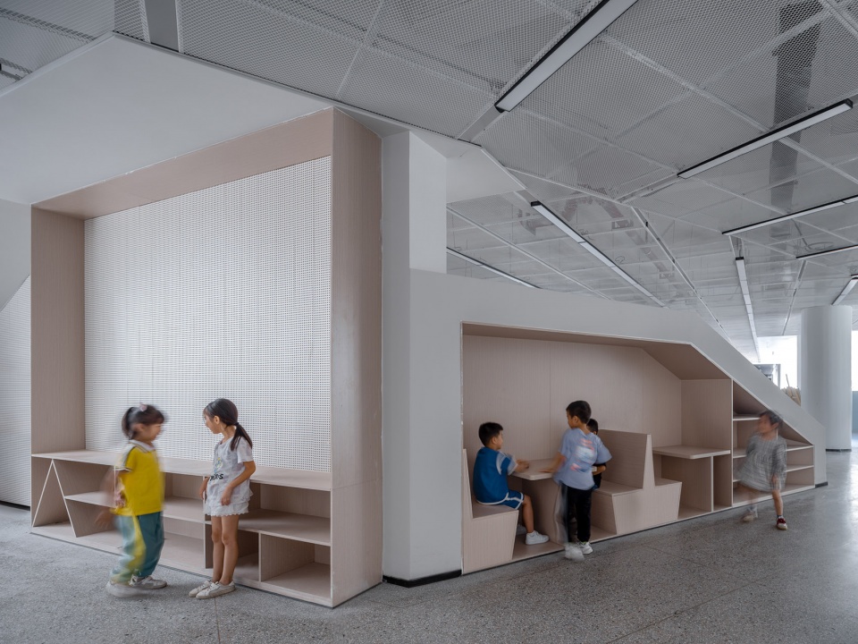 Quzhou Xinhua No 2 Primary School China by LYCS Architecture