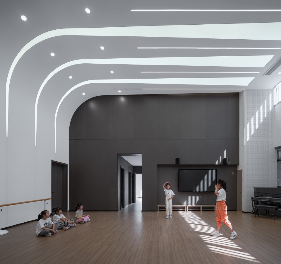 Quzhou Xinhua No 2 Primary School China by LYCS Architecture