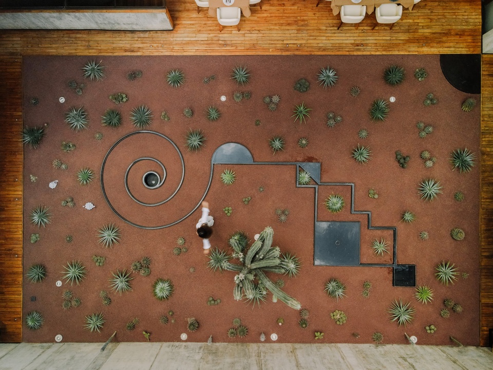 Flavia Luxury Hotel by ROOTSTUDIO