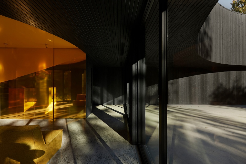 MEV Cabin by Jean Verville architectes