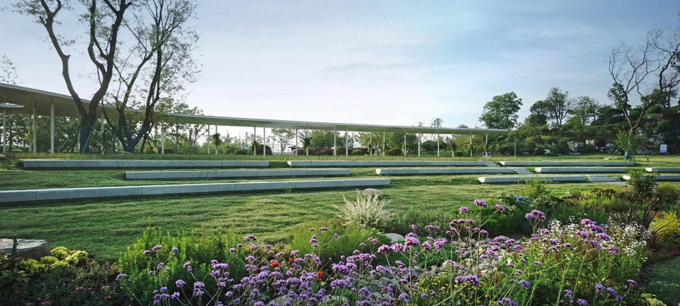 the east bank waterfront space transformation of canal sanwan scenic spot by ged design