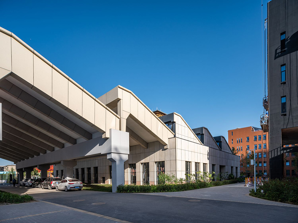 Xianyang weicheng high school by thad 