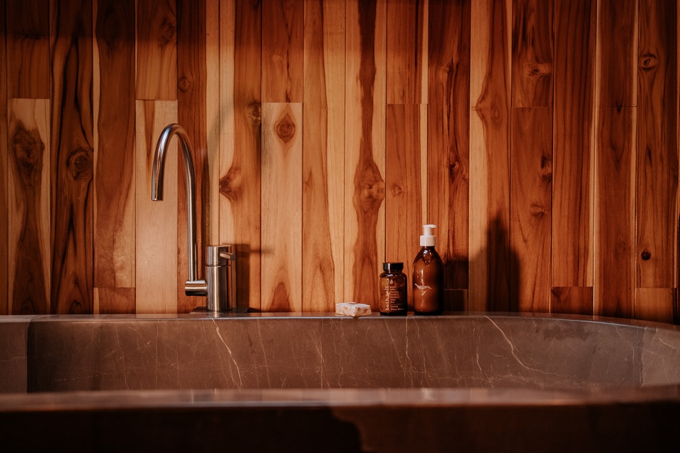 Flavia Luxury Hotel by ROOTSTUDIO