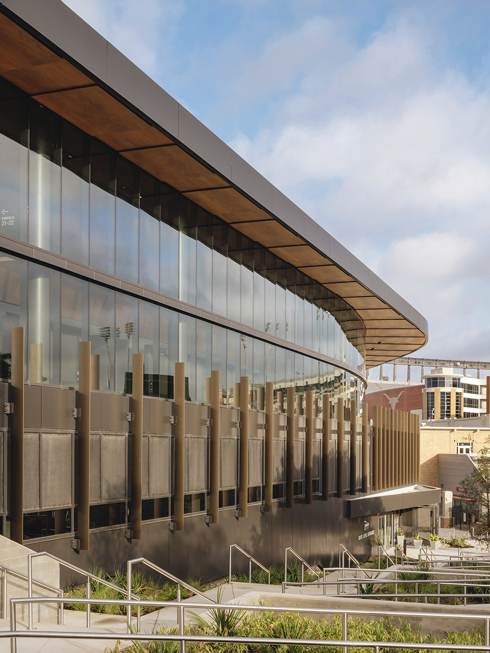 Moody Center, Austin Texas by Gensler 谷德设计网