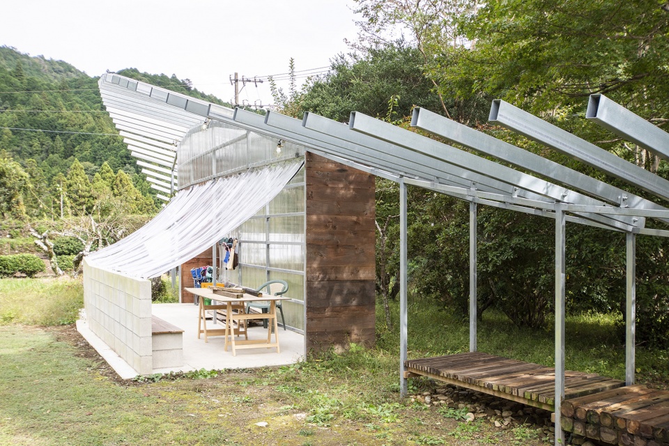 pergola takayuki kuzushima and associates