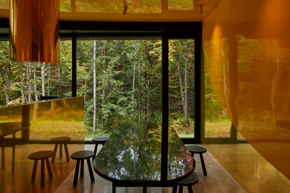 MEV Cabin by Jean Verville architectes