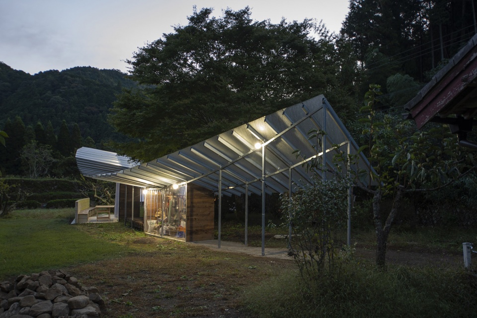 pergola takayuki kuzushima and associates