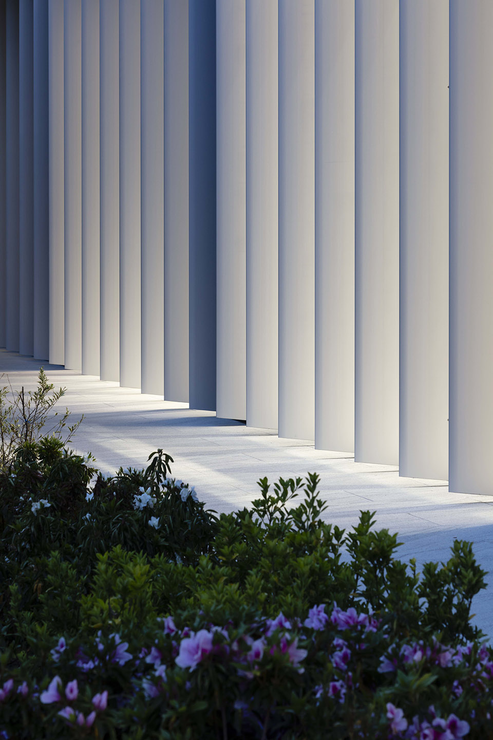 Kitano Construction Nagano Head Office by Atsushi Kitagawara Architects