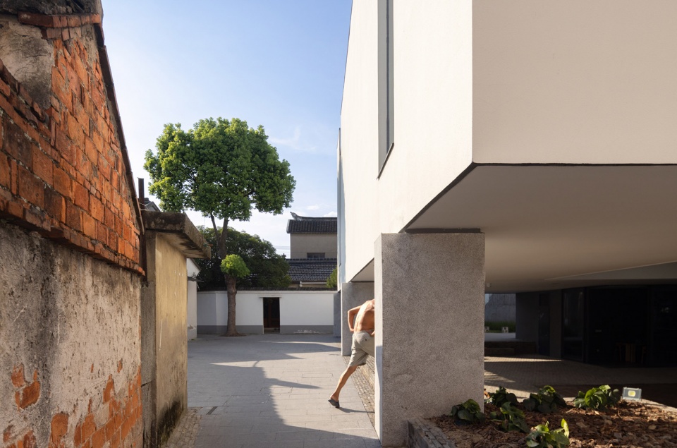 bache community center china by dedang design