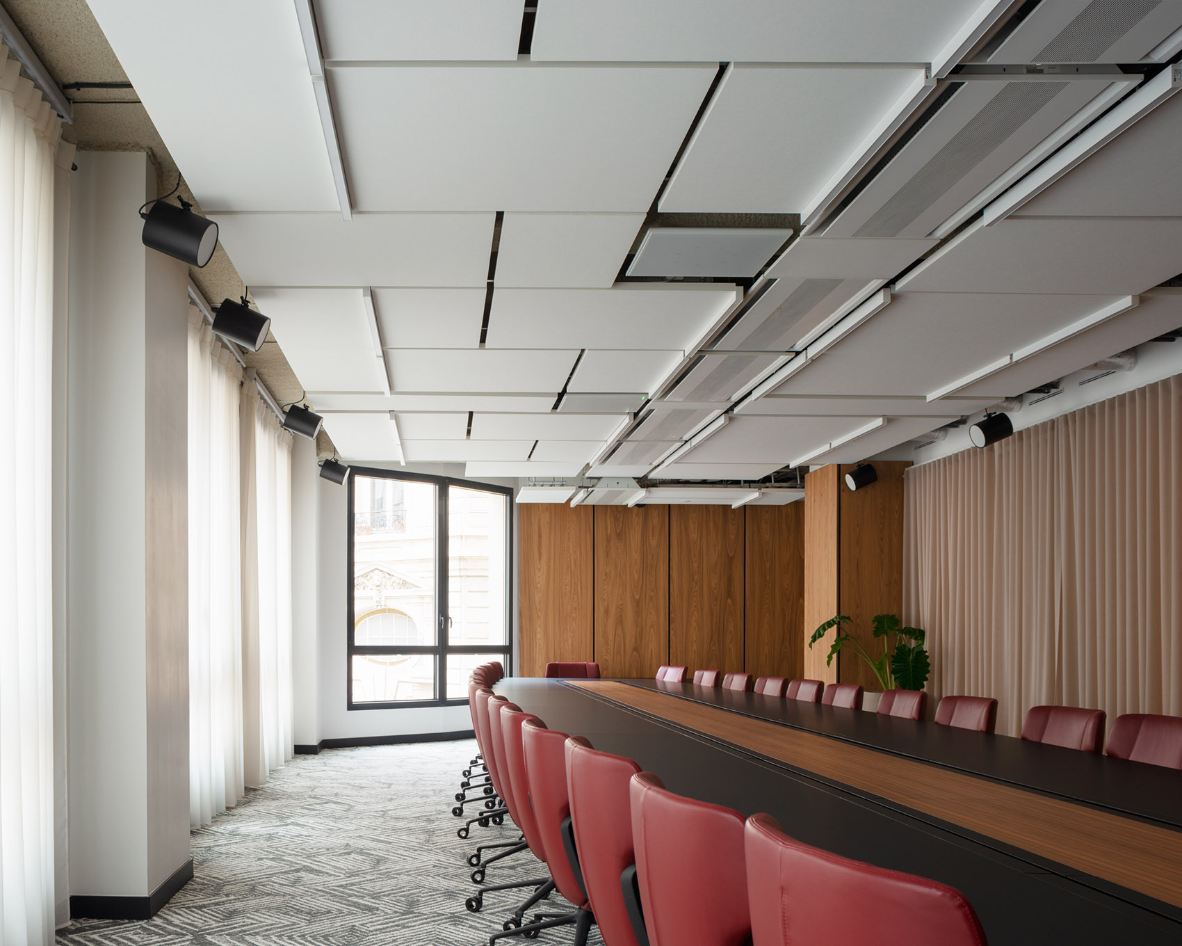 August Debouzy by studio razavi architecture - 谷德设计网