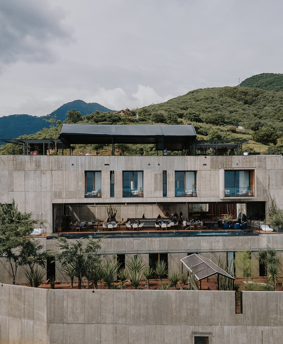 Flavia Luxury Hotel by ROOTSTUDIO