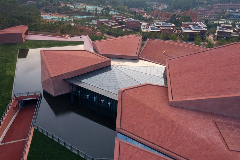 yunnan dongfengyun art center fanhao meng line gad