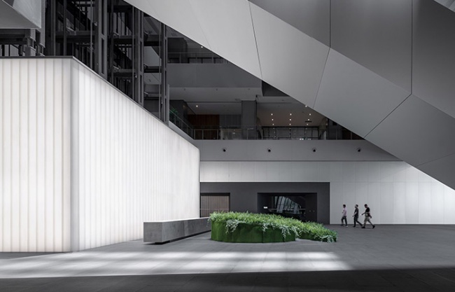 歌尔全球研发总部公共空间设计，青岛 / MAT 超级建筑事务所