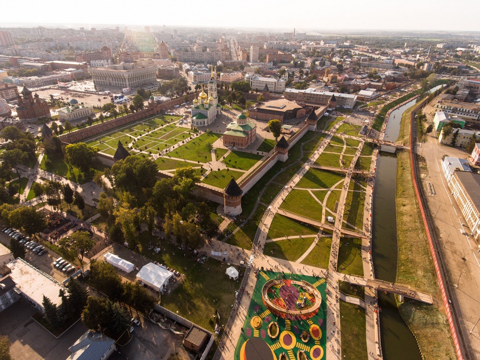 Public Design of the Kazan Embarkment WOWHAUS