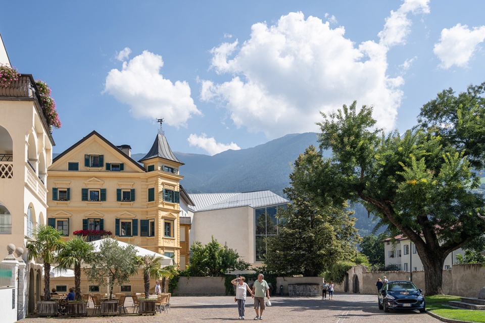 new brixen public library by carlana mezzalira pentimalli