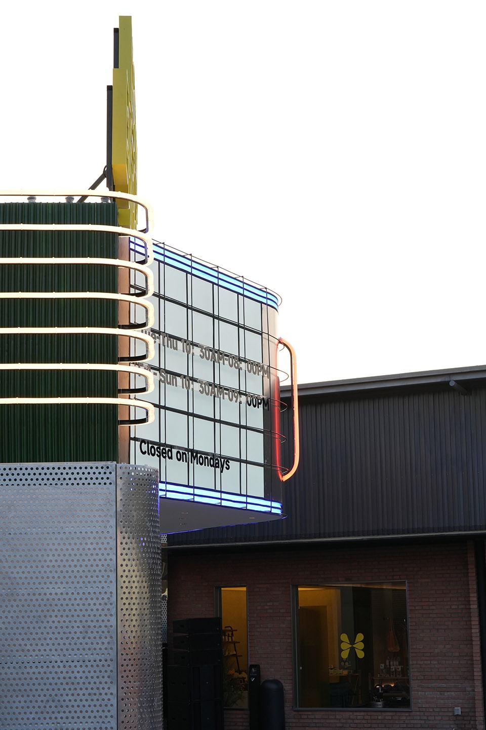 Hotel Eutrobia WOOSO Studio