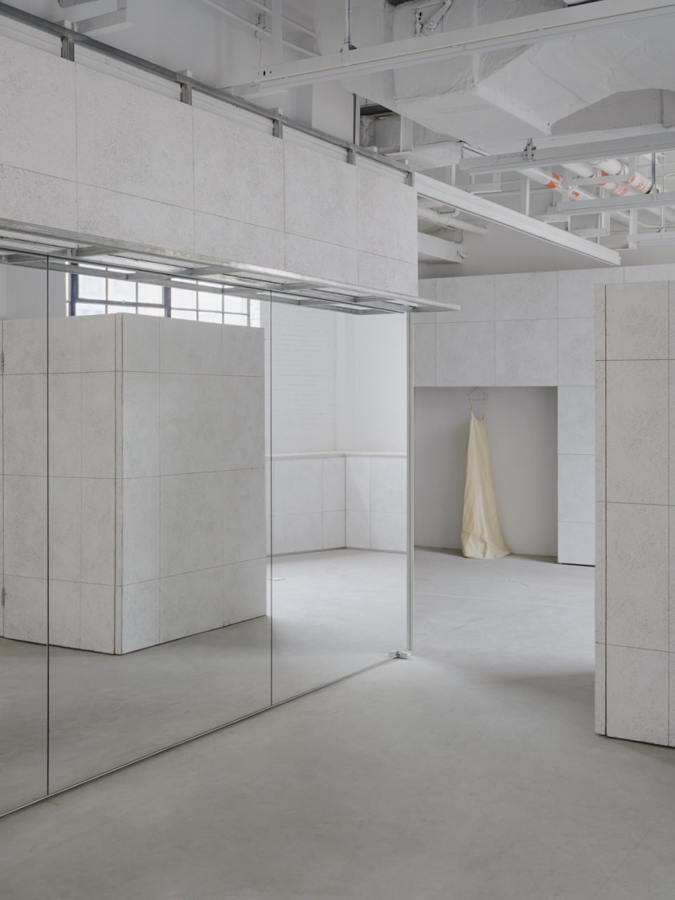 SPACE AS DRESS DRESS AS VESSEL China by studio profile
