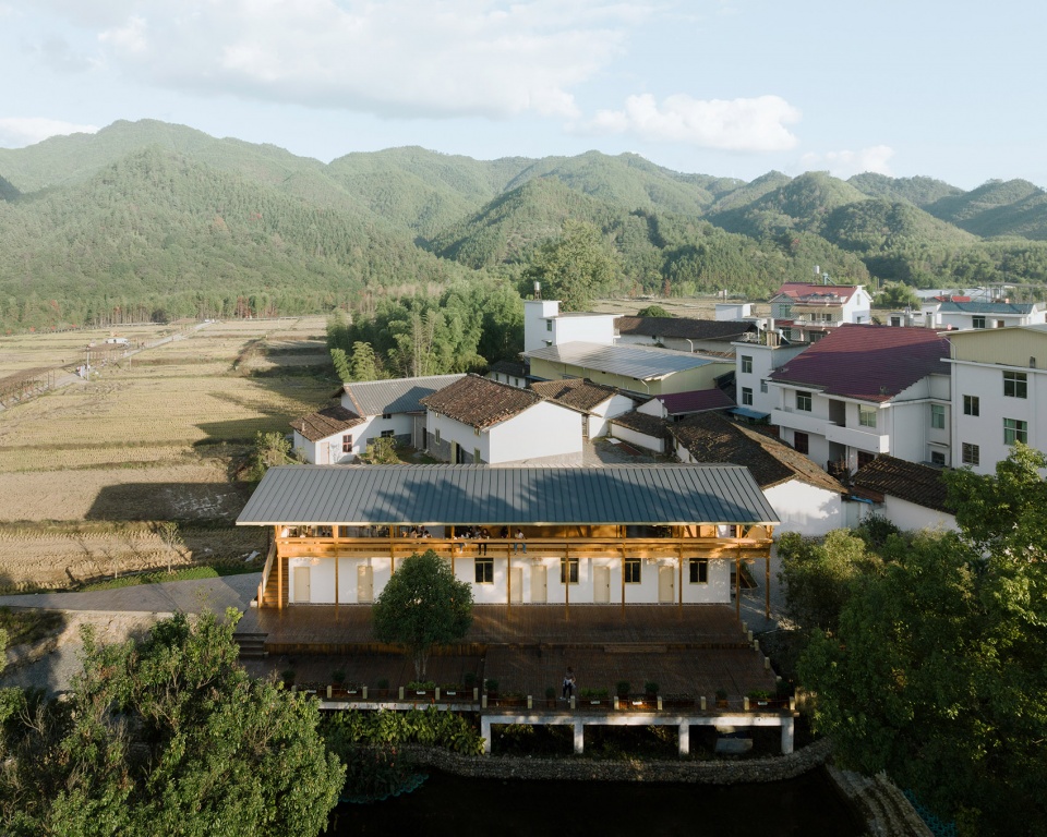 Yaoli Village Cafe China by SuiPingYiLi Architecture Studio