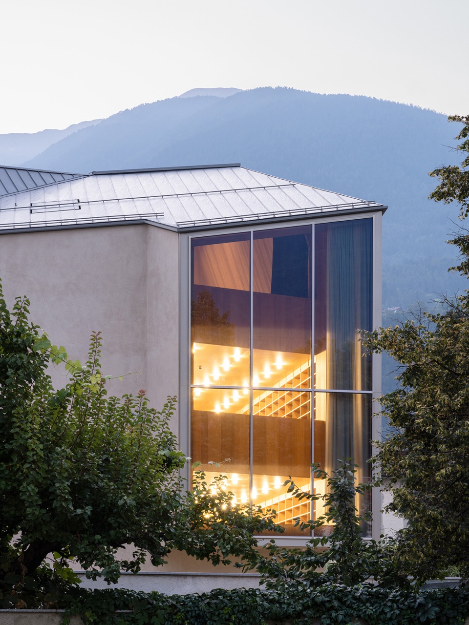 new brixen public library by carlana mezzalira pentimalli