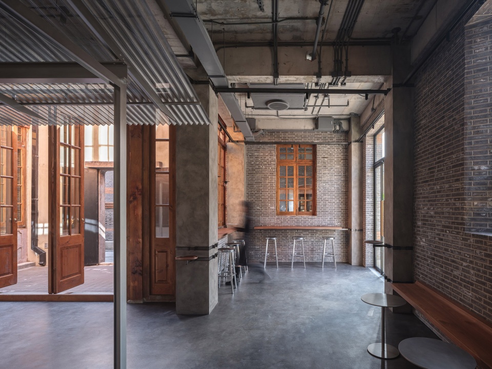 Primitive Shelter Blue Bottle Zhang Yuan Cafe China by Neri Hu Design and Research Office