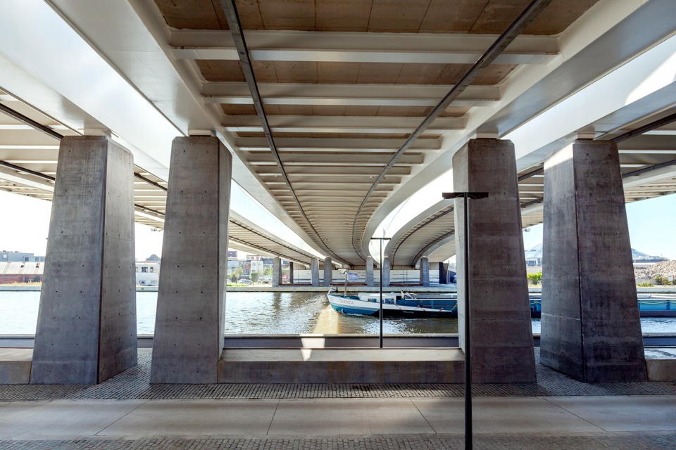 The new Theunis Bridge architectural studio ZJA