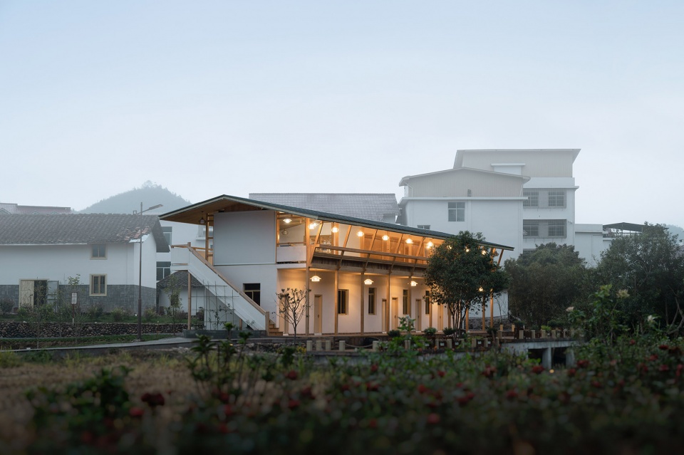 Yaoli Village Cafe China by SuiPingYiLi Architecture Studio