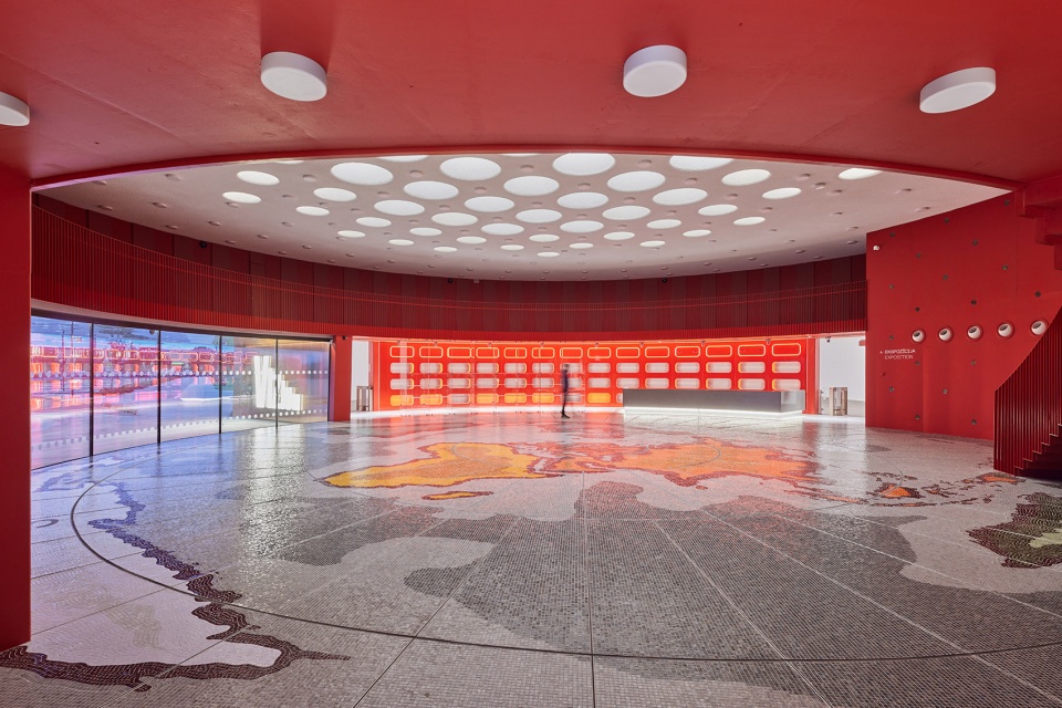 VIZIUM Science and Innovation Centre by Audrius Ambrasas Architects