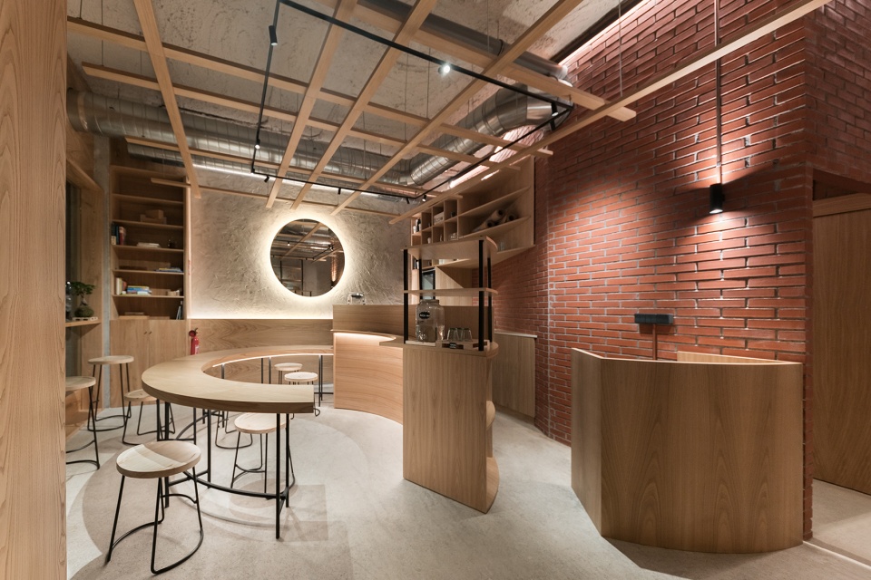 flow yoga studio by nan arquitectos