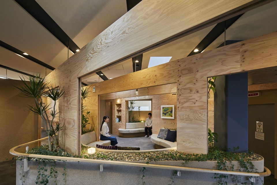 sasaki spine clinic by uid