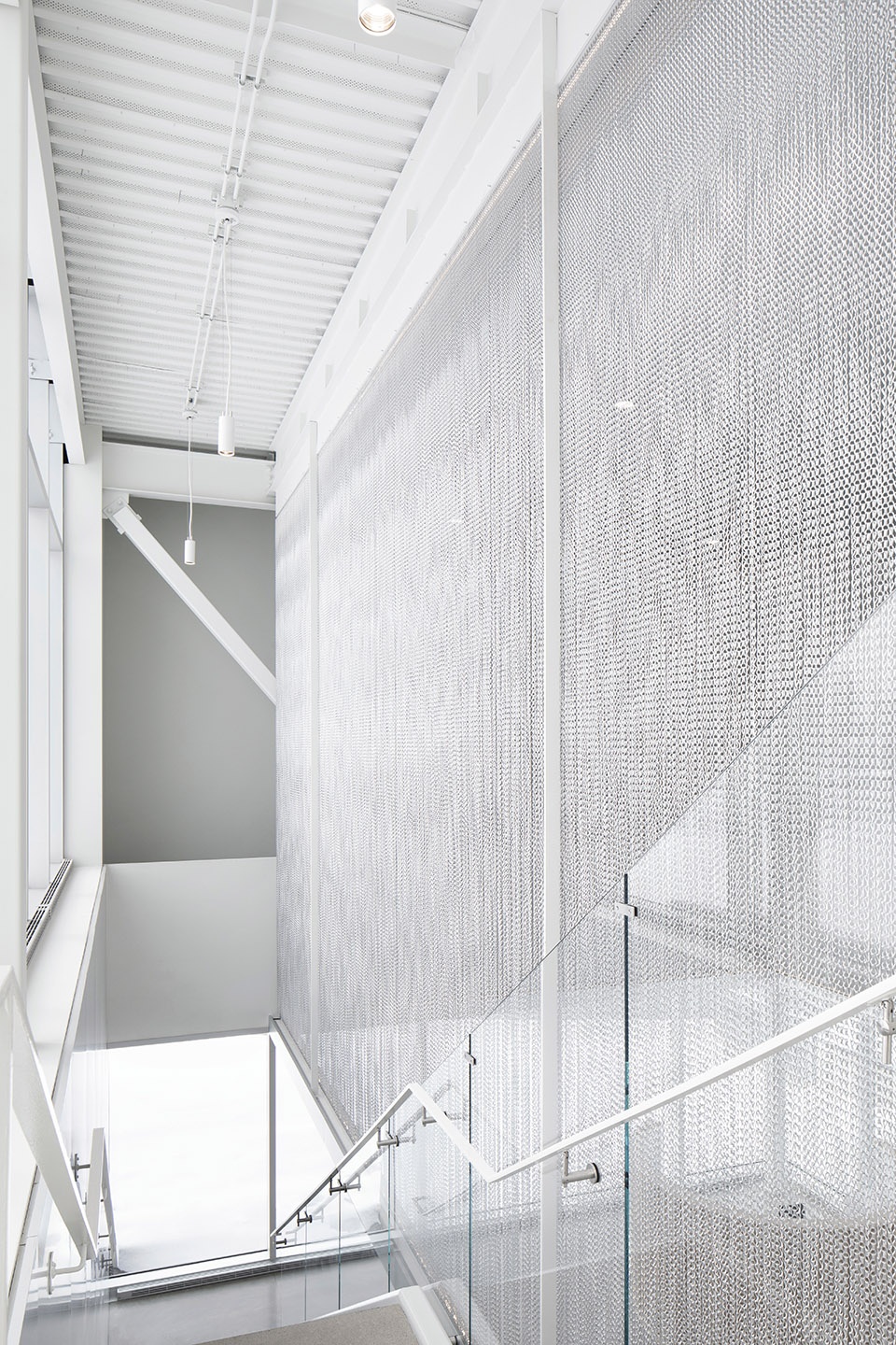 Lafond Desjardins Dental Laboratory by ACDF Architecture