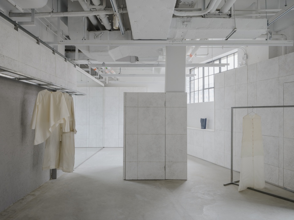 SPACE AS DRESS DRESS AS VESSEL China by studio profile