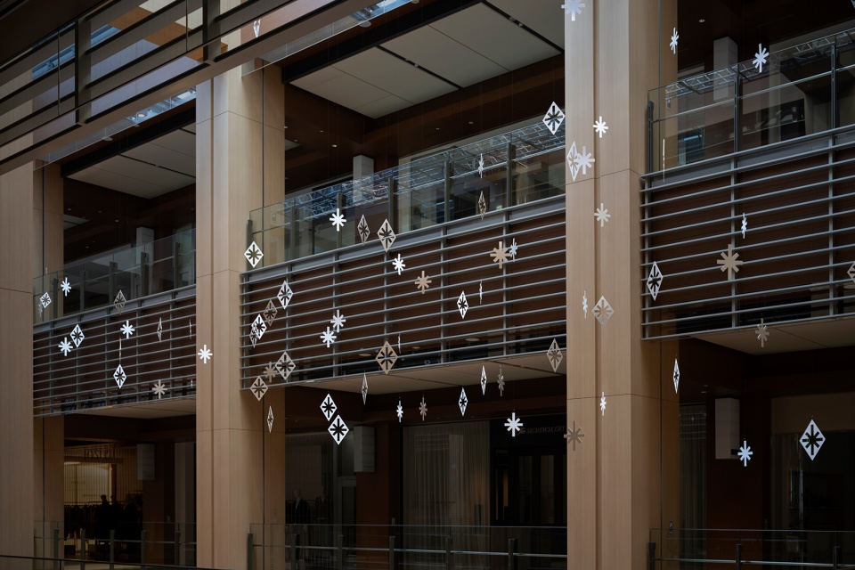 tokyo midtown christmas tree by nendo