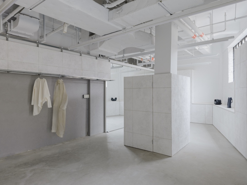SPACE AS DRESS DRESS AS VESSEL China by studio profile