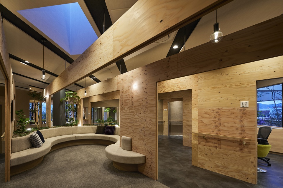 sasaki spine clinic by uid
