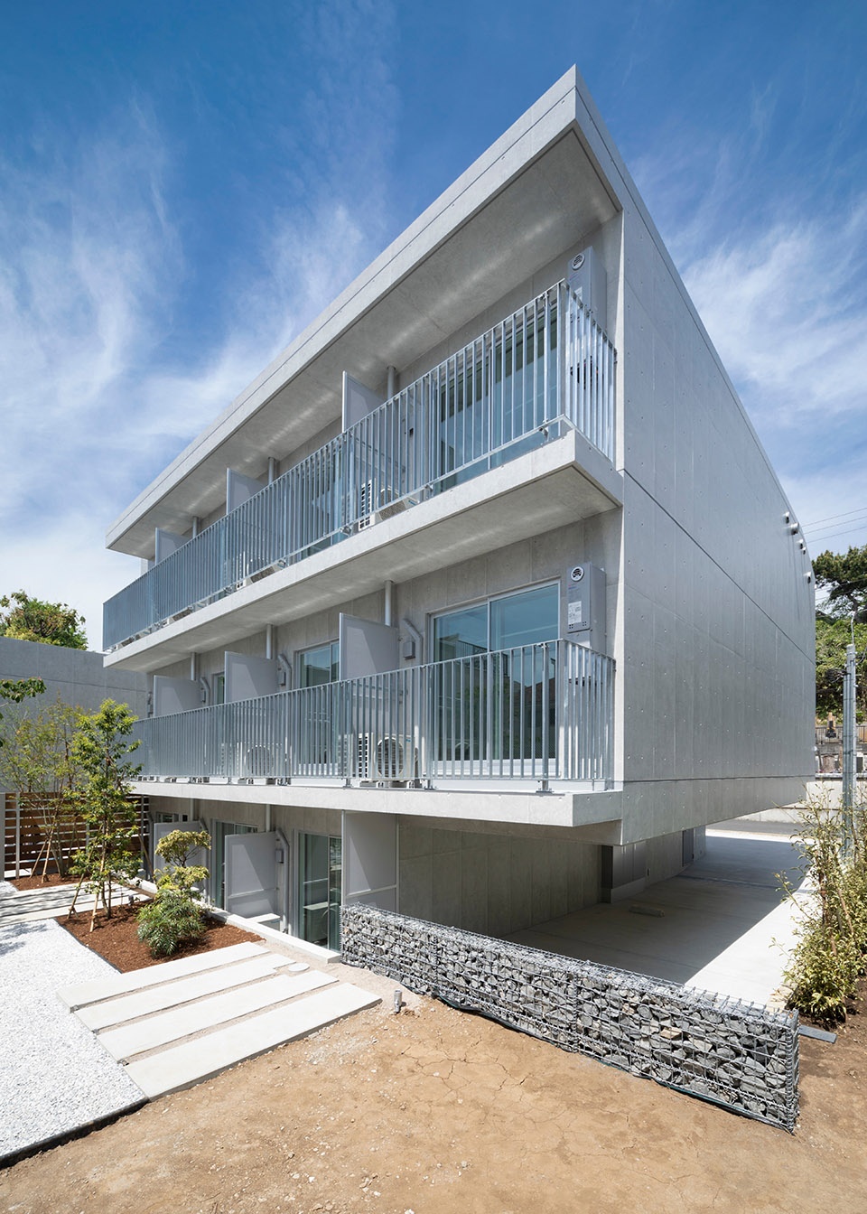 Ideareve Ikegami by Ryuichi Sasaki Architecture