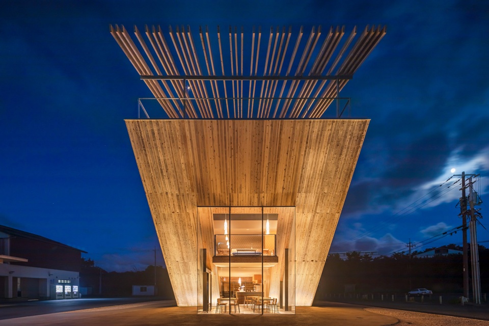 Takahama Cafe by Kengo Kuma and Associates