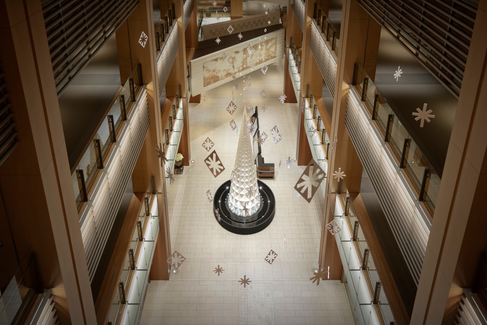 tokyo midtown christmas tree by nendo