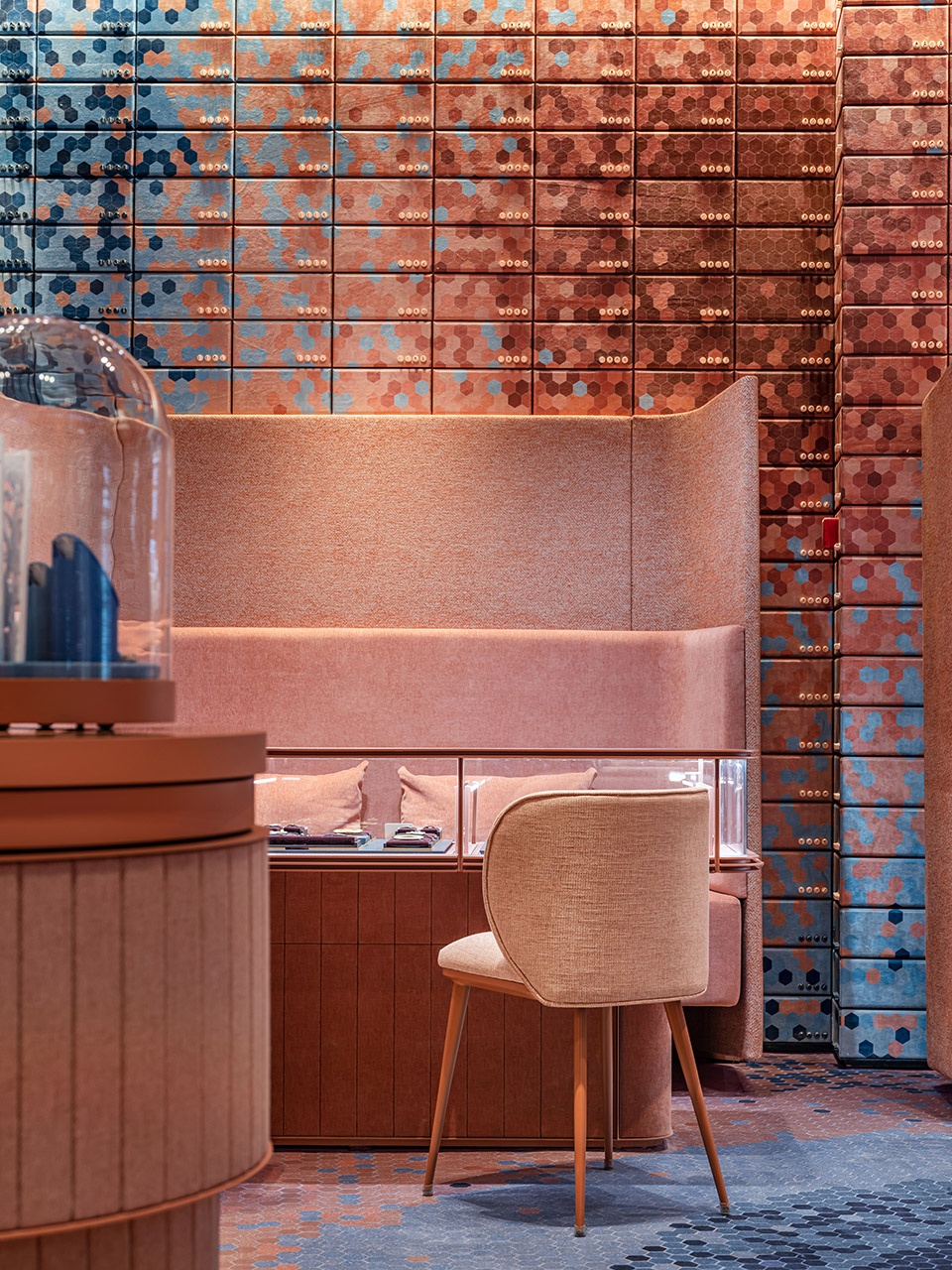Chow Tai Fook s Brand New Experience Shop in Chongqing Joy City by ONE PLUS