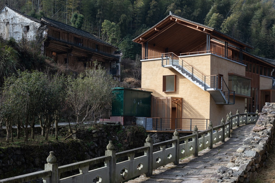 Riverside Restaurant adapted from the power station Qixiakeng Village Fenghua by Shulin Architecture Firm