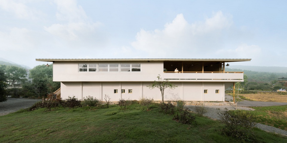 Yaoli Village Cafe China by SuiPingYiLi Architecture Studio