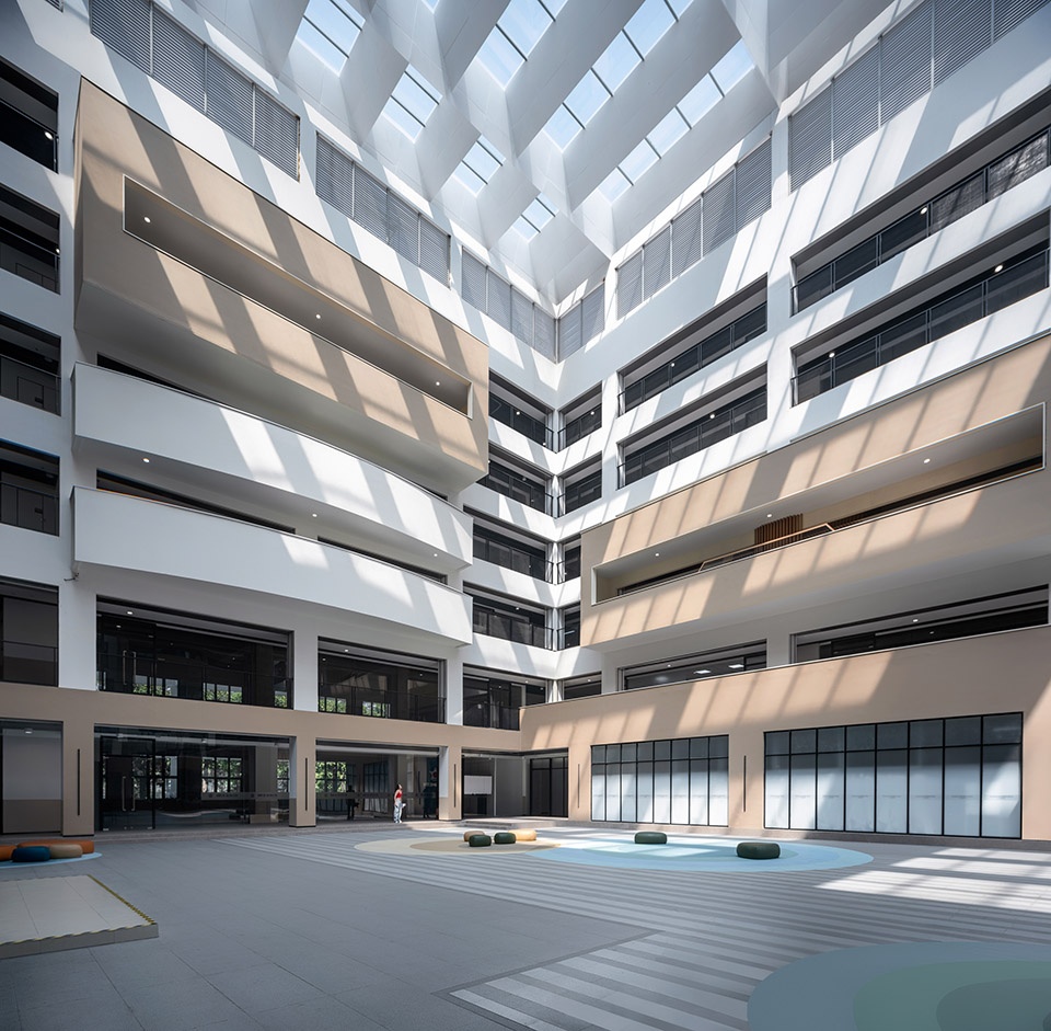 No 78 Bancang Street Nanjing China by DUTS Design