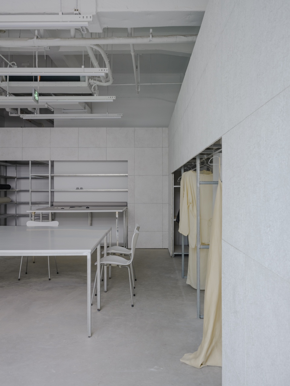 SPACE AS DRESS DRESS AS VESSEL China by studio profile