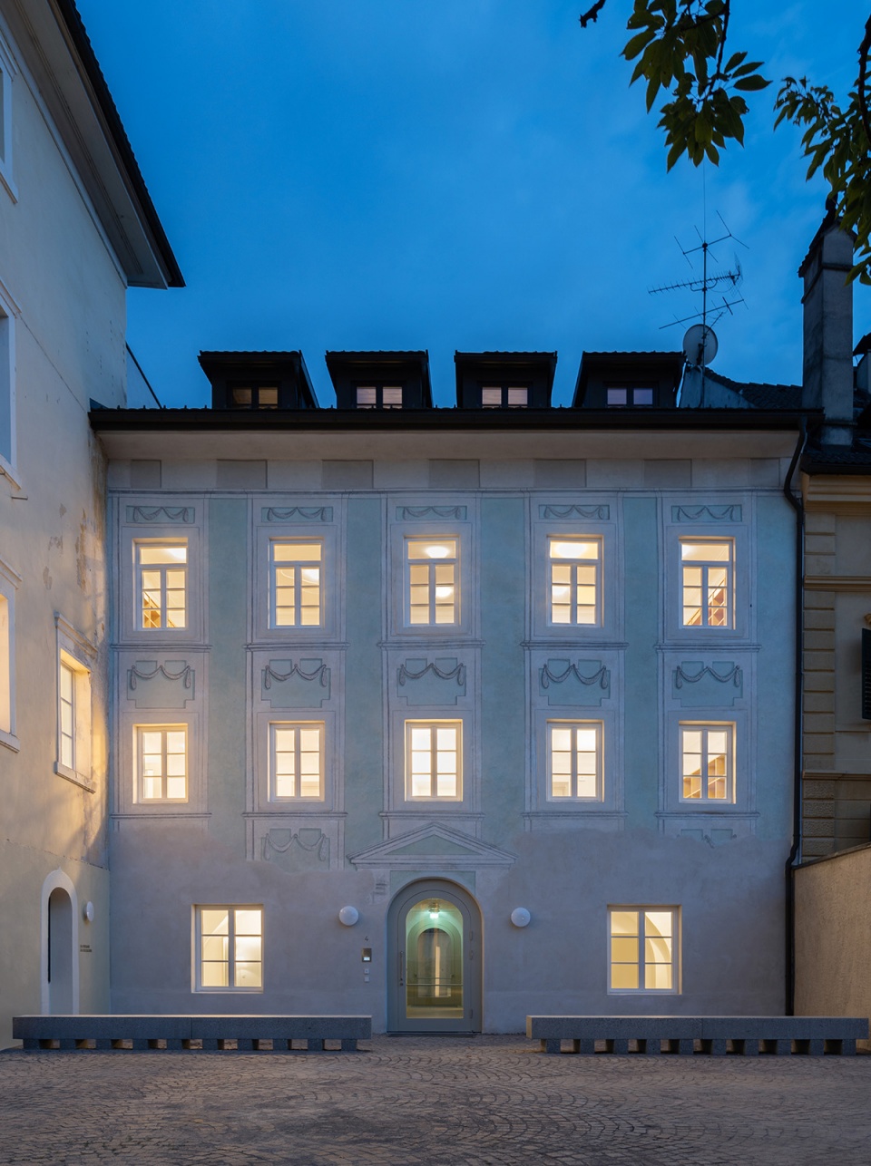 new brixen public library by carlana mezzalira pentimalli