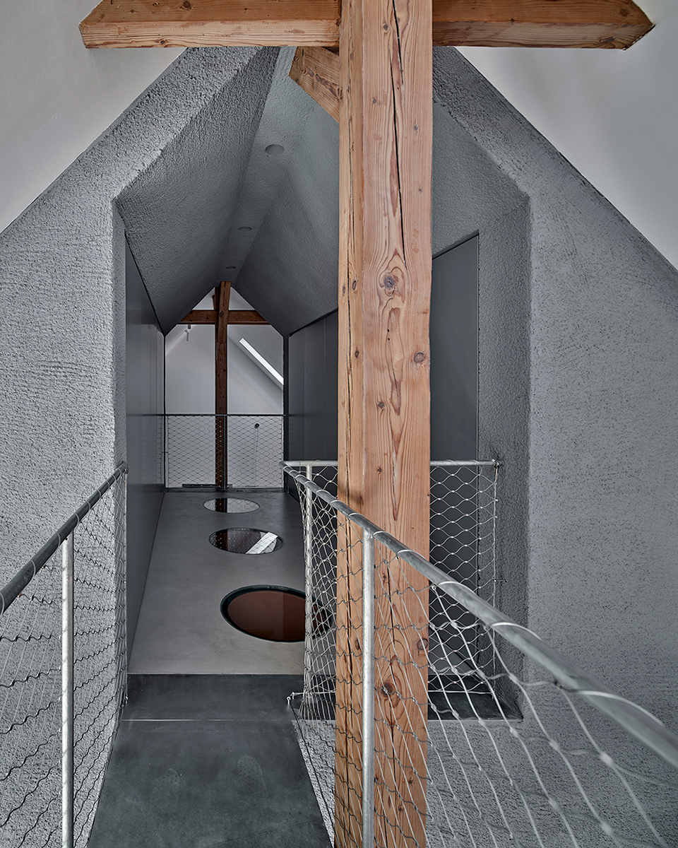 attic reconstruction in gliwice by dyrda fikus architekci