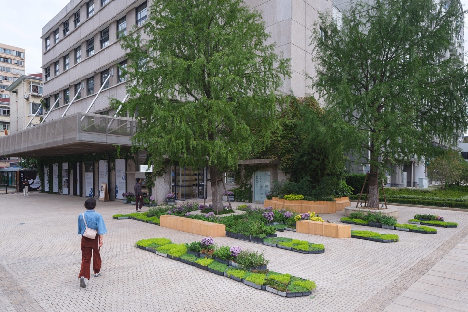 landscape design of klee klee friends shanghai by possibilism design studio